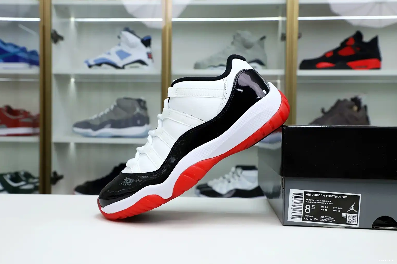 WHITE LOW BRED JORDAN 11 Kimikick AIR 0415